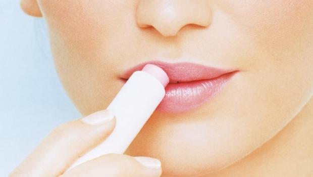 Обзор лучших препаратов для увеличения губ и их названия Крема для увеличения губ
